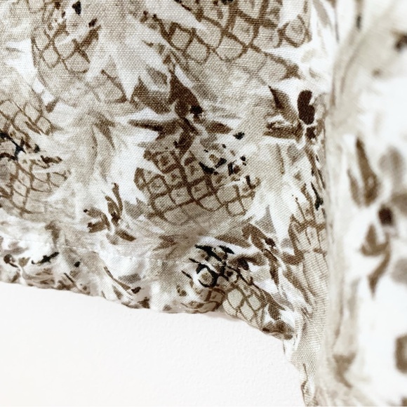 Christopher & Banks Linen Blend Cropped Blouse with Pineapples 🍍 Cuffed Sleeves - Picture 6 of 11